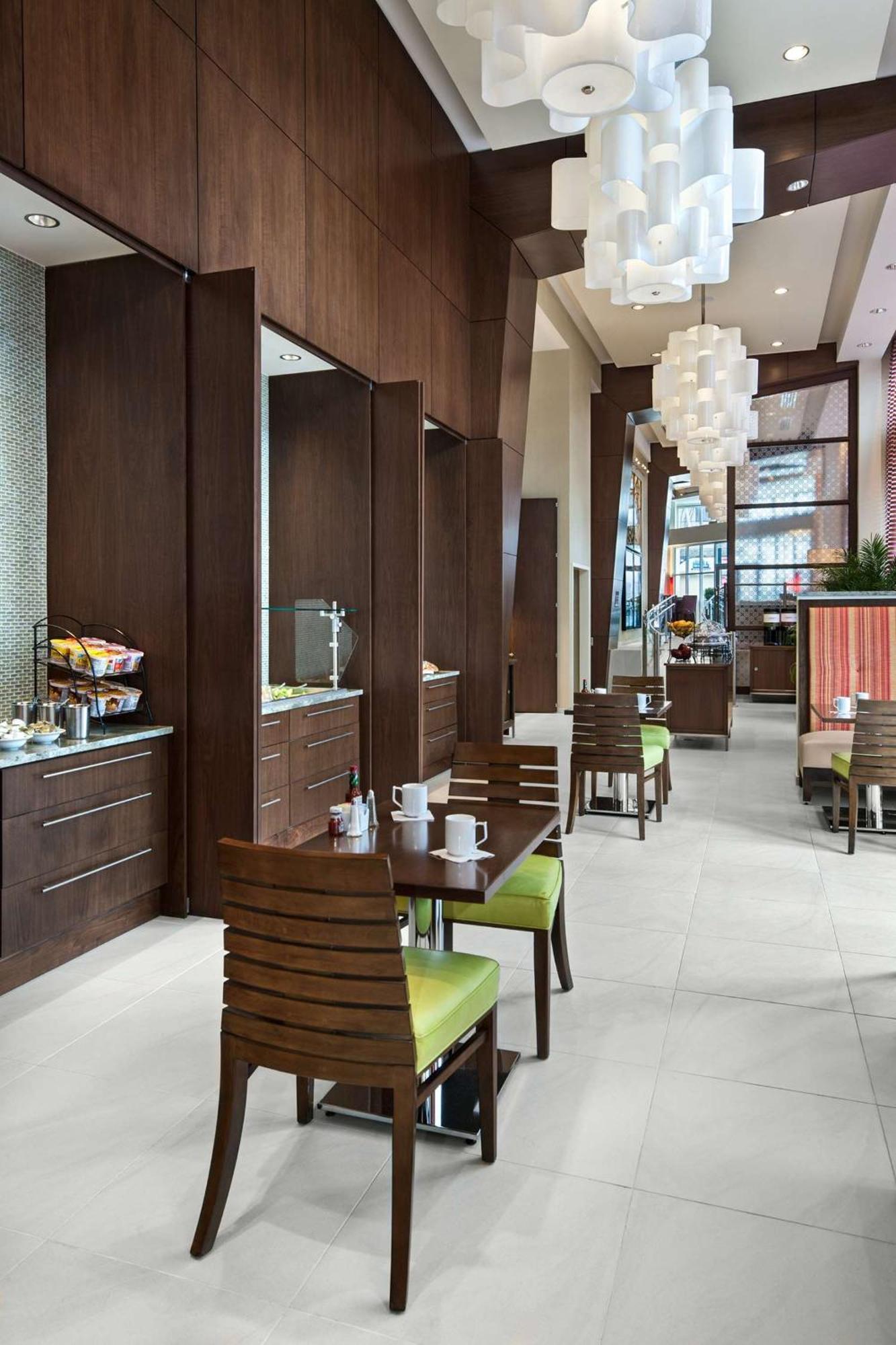Hilton Garden Inn Atlanta Midtown Esterno foto